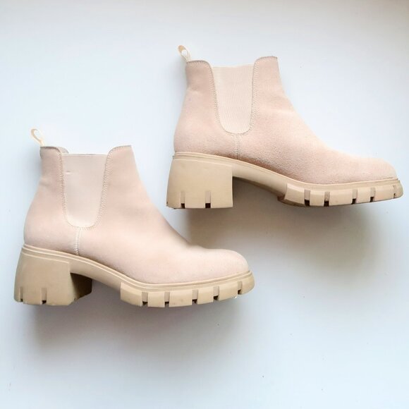 Steve Madden Howler Beige Suede Chelsea Ankle Boots Lug Sole Fall Chunky Booties - Picture 12 of 16